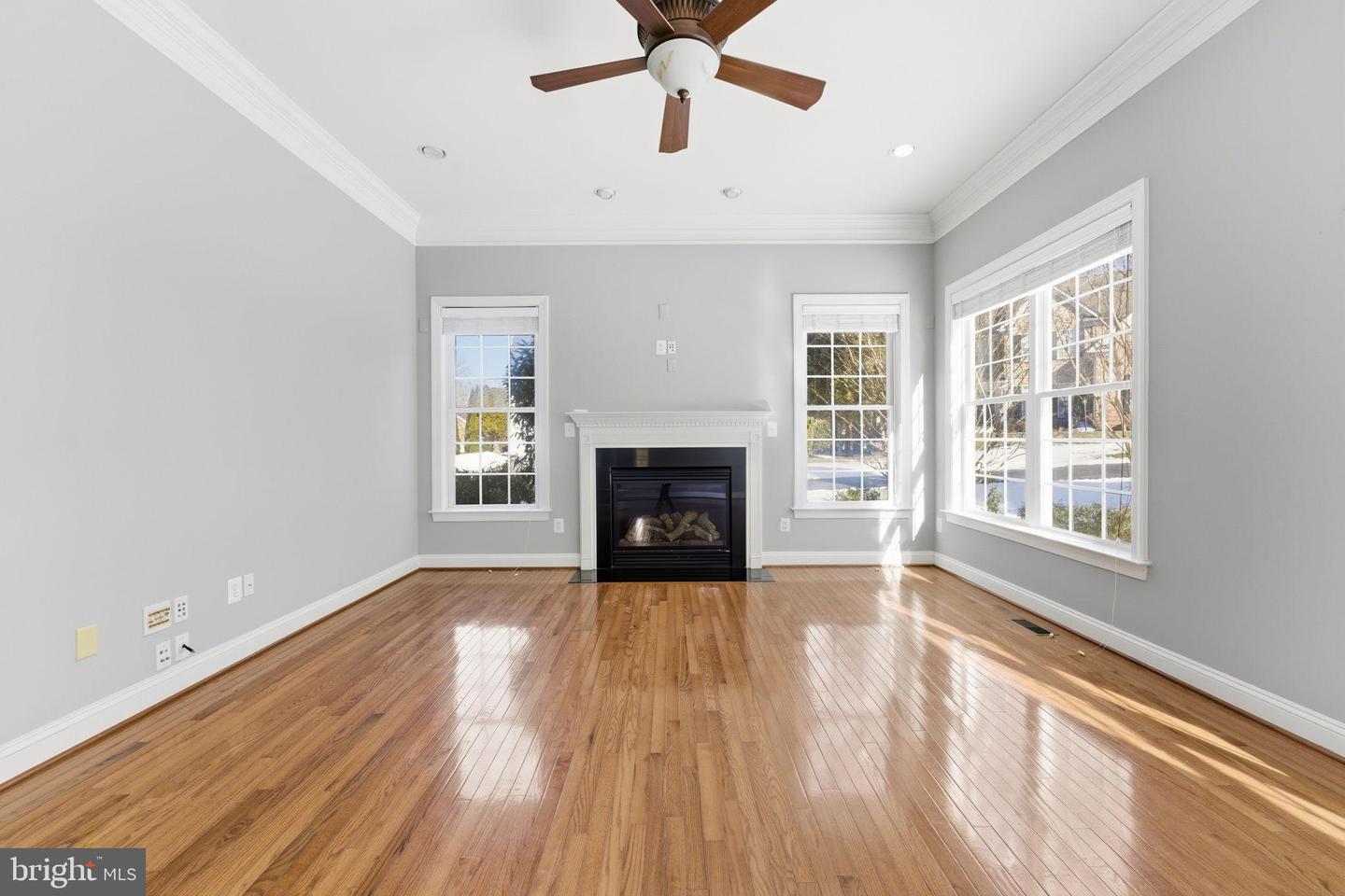 2781 MIDDLETON FARM, HERNDON, Virginia 20171, 4 Bedrooms Bedrooms, 23 Rooms Rooms,4 BathroomsBathrooms,Residential,For sale,2781 MIDDLETON FARM,VAFX2288148 MLS # VAFX2288148 2781 MIDDLETON FARM, HERNDON, Virginia 20171, 4 Bedrooms Bedrooms, 23 Rooms Rooms,4 BathroomsBathrooms,Residential,For sale,2781 MIDDLETON FARM,VAFX2288148 MLS # VAFX2288148