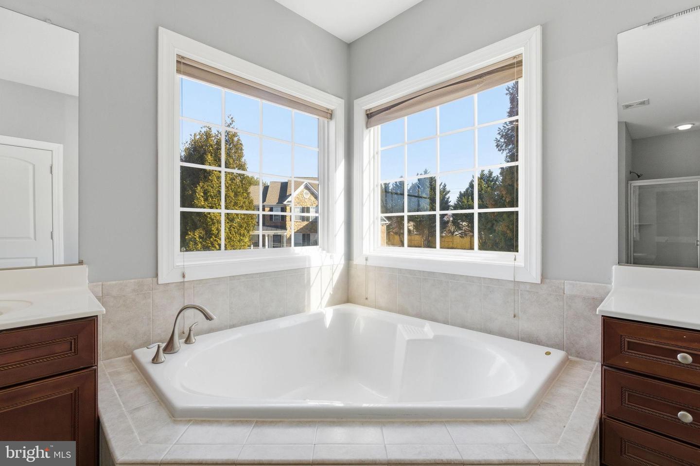 2781 MIDDLETON FARM, HERNDON, Virginia 20171, 4 Bedrooms Bedrooms, 23 Rooms Rooms,4 BathroomsBathrooms,Residential,For sale,2781 MIDDLETON FARM,VAFX2288148 MLS # VAFX2288148 2781 MIDDLETON FARM, HERNDON, Virginia 20171, 4 Bedrooms Bedrooms, 23 Rooms Rooms,4 BathroomsBathrooms,Residential,For sale,2781 MIDDLETON FARM,VAFX2288148 MLS # VAFX2288148