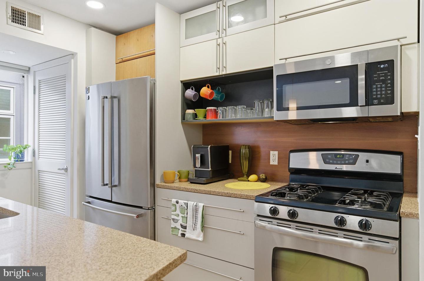 1439 CHAPIN ST NW #303, WASHINGTON, District Of Columbia 20009, 2 Bedrooms Bedrooms, ,2 BathroomsBathrooms,Residential,For sale,1439 CHAPIN ST NW #303,DCDC2243892 MLS # DCDC2243892