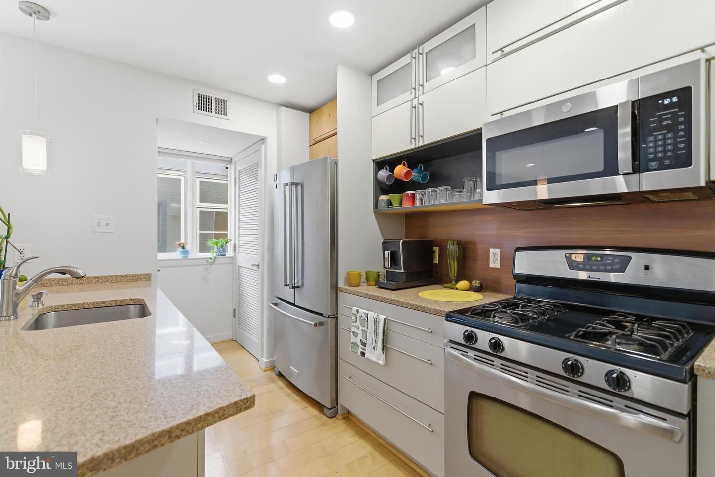 1439 CHAPIN ST NW #303, WASHINGTON, District Of Columbia 20009, 2 Bedrooms Bedrooms, ,2 BathroomsBathrooms,Residential,For sale,1439 CHAPIN ST NW #303,DCDC2243892 MLS # DCDC2243892