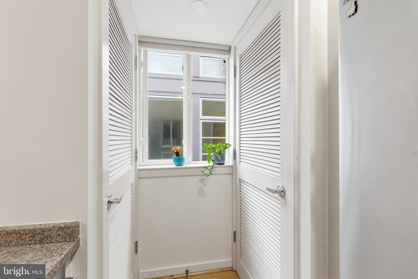 1439 CHAPIN ST NW #303, WASHINGTON, District Of Columbia 20009, 2 Bedrooms Bedrooms, ,2 BathroomsBathrooms,Residential,For sale,1439 CHAPIN ST NW #303,DCDC2243892 MLS # DCDC2243892