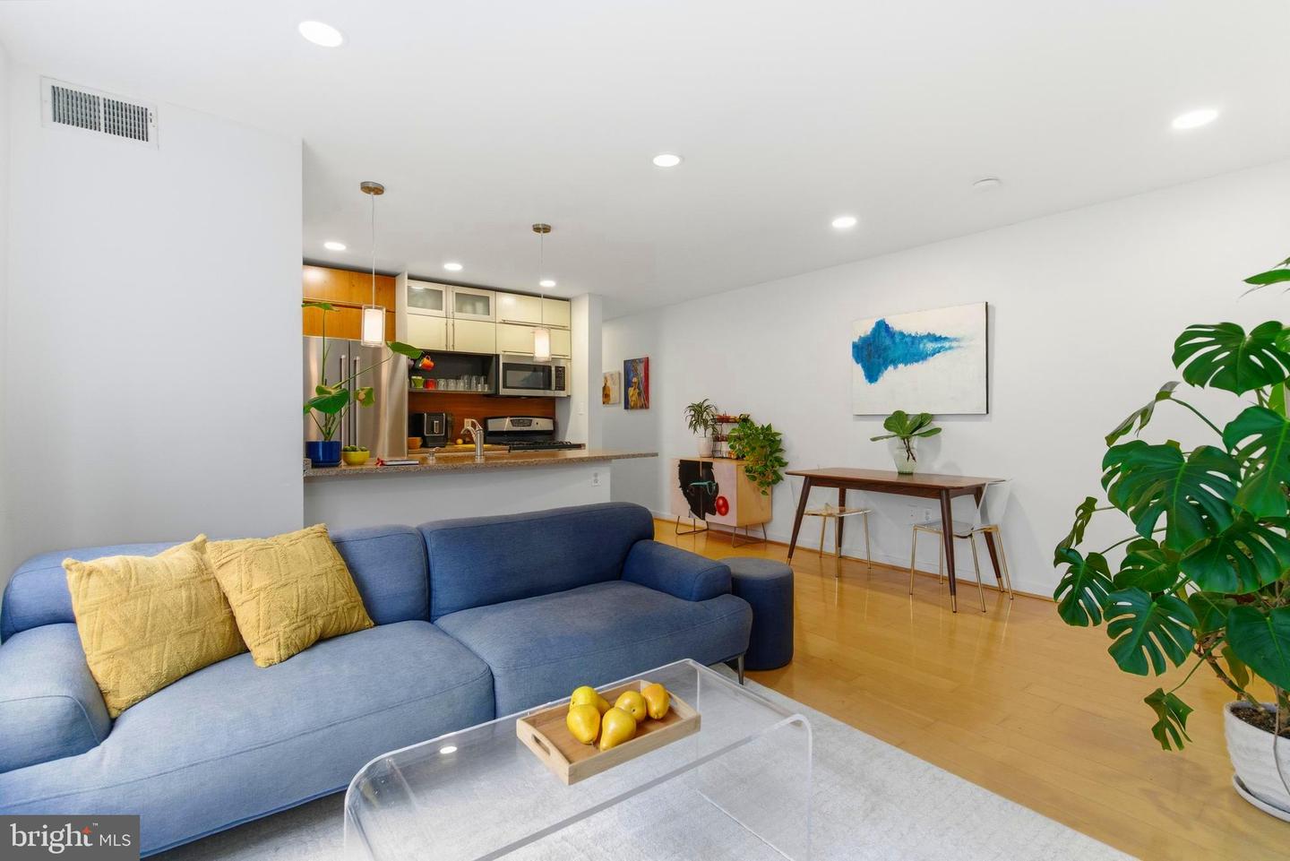 1439 CHAPIN ST NW #303, WASHINGTON, District Of Columbia 20009, 2 Bedrooms Bedrooms, ,2 BathroomsBathrooms,Residential,For sale,1439 CHAPIN ST NW #303,DCDC2243892 MLS # DCDC2243892