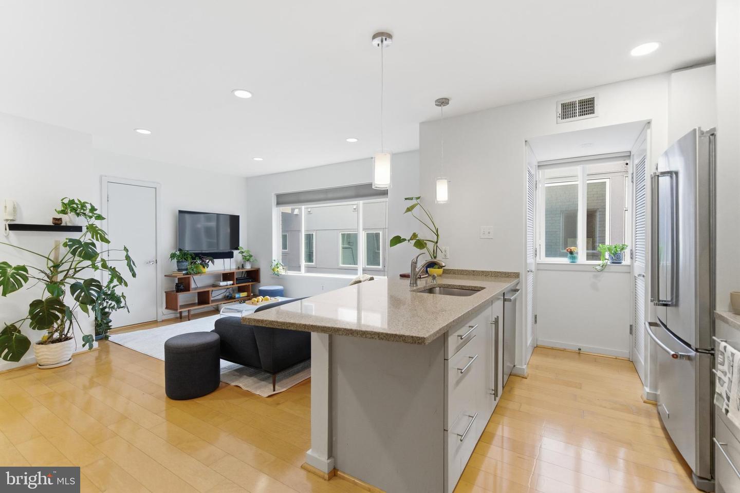 1439 CHAPIN ST NW #303, WASHINGTON, District Of Columbia 20009, 2 Bedrooms Bedrooms, ,2 BathroomsBathrooms,Residential,For sale,1439 CHAPIN ST NW #303,DCDC2243892 MLS # DCDC2243892