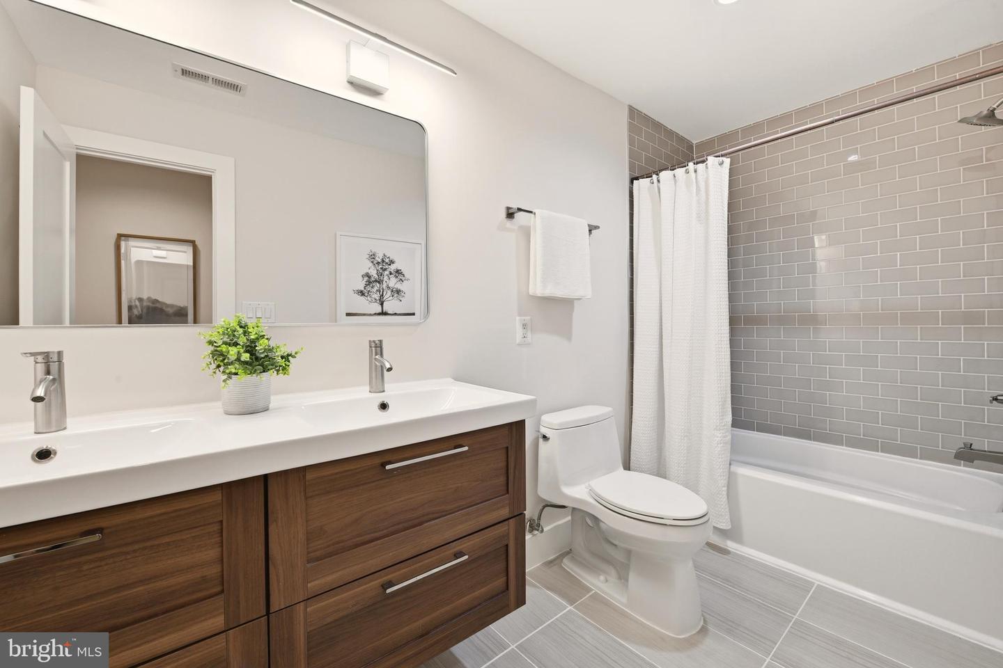 27 QUINCY PL NE #1, WASHINGTON, District Of Columbia 20002, 2 Bedrooms Bedrooms, ,2 BathroomsBathrooms,Residential,For sale,27 QUINCY PL NE #1,DCDC2244232 MLS # DCDC2244232 27 QUINCY PL NE #1, WASHINGTON, District Of Columbia 20002, 2 Bedrooms Bedrooms, ,2 BathroomsBathrooms,Residential,For sale,27 QUINCY PL NE #1,DCDC2244232 MLS # DCDC2244232