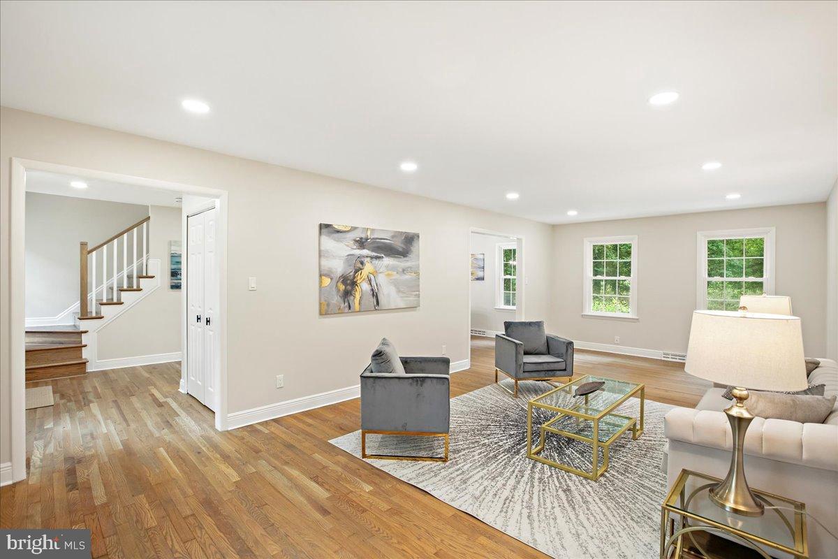 11603 VIRGATE LN, RESTON, Virginia 20191, 5 Bedrooms Bedrooms, 18 Rooms Rooms,4 BathroomsBathrooms,Residential,For sale,11603 VIRGATE LN,VAFX2288668 MLS # VAFX2288668