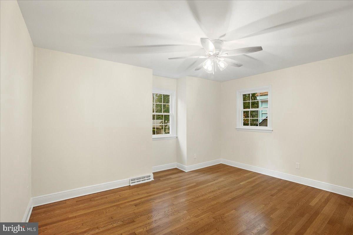 11603 VIRGATE LN, RESTON, Virginia 20191, 5 Bedrooms Bedrooms, 18 Rooms Rooms,4 BathroomsBathrooms,Residential,For sale,11603 VIRGATE LN,VAFX2288668 MLS # VAFX2288668