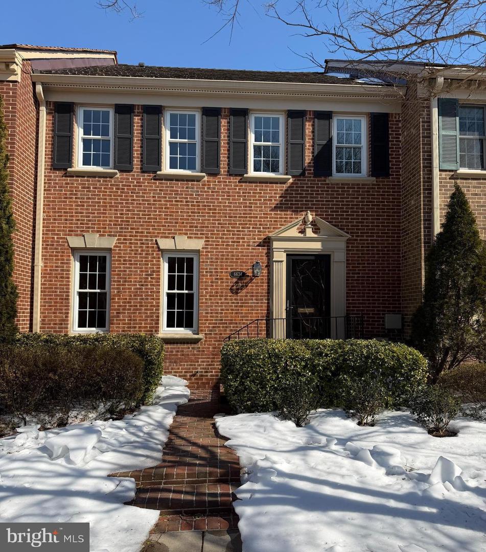 6634 MADISON MCLEAN DR, MCLEAN, Virginia 22101, 3 Bedrooms Bedrooms, ,3 BathroomsBathrooms,Residential,For sale,6634 MADISON MCLEAN DR,VAFX2288710 MLS # VAFX2288710