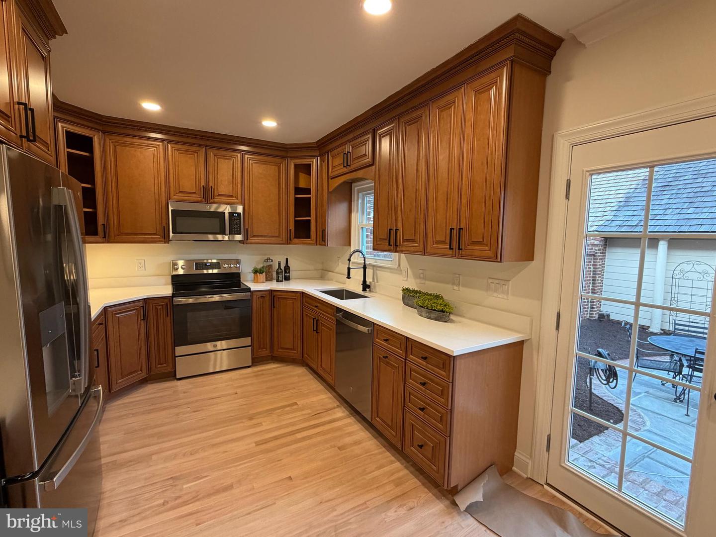 6634 MADISON MCLEAN DR, MCLEAN, Virginia 22101, 3 Bedrooms Bedrooms, ,3 BathroomsBathrooms,Residential,For sale,6634 MADISON MCLEAN DR,VAFX2288710 MLS # VAFX2288710