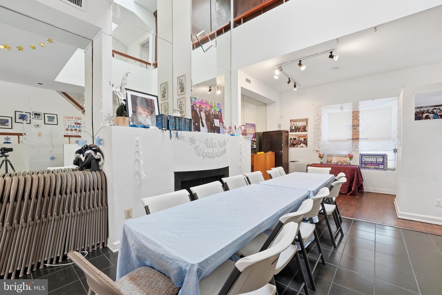 2211 WASHINGTON CIR NW, WASHINGTON, District Of Columbia 20037, 3 Bedrooms Bedrooms, ,3 BathroomsBathrooms,Residential,For sale,2211 WASHINGTON CIR NW,DCDC2244378 MLS # DCDC2244378