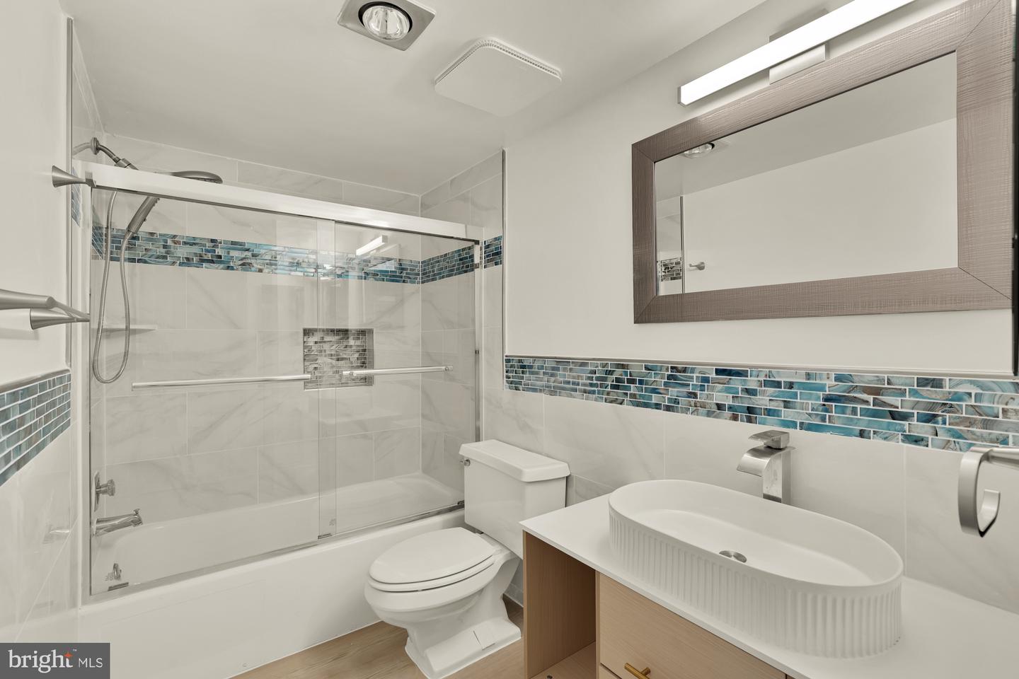 1800 OLD MEADOW RD #303, MCLEAN, Virginia 22102, 2 Bedrooms Bedrooms, ,2 BathroomsBathrooms,Residential,For sale,1800 OLD MEADOW RD #303,VAFX2288810 MLS # VAFX2288810 1800 OLD MEADOW RD #303, MCLEAN, Virginia 22102, 2 Bedrooms Bedrooms, ,2 BathroomsBathrooms,Residential,For sale,1800 OLD MEADOW RD #303,VAFX2288810 MLS # VAFX2288810