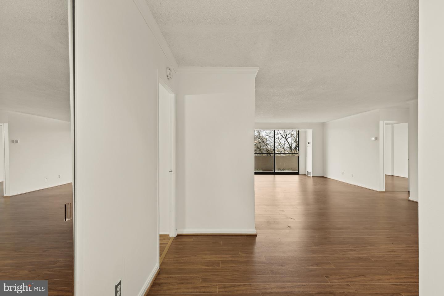 1800 OLD MEADOW RD #303, MCLEAN, Virginia 22102, 2 Bedrooms Bedrooms, ,2 BathroomsBathrooms,Residential,For sale,1800 OLD MEADOW RD #303,VAFX2288810 MLS # VAFX2288810 1800 OLD MEADOW RD #303, MCLEAN, Virginia 22102, 2 Bedrooms Bedrooms, ,2 BathroomsBathrooms,Residential,For sale,1800 OLD MEADOW RD #303,VAFX2288810 MLS # VAFX2288810