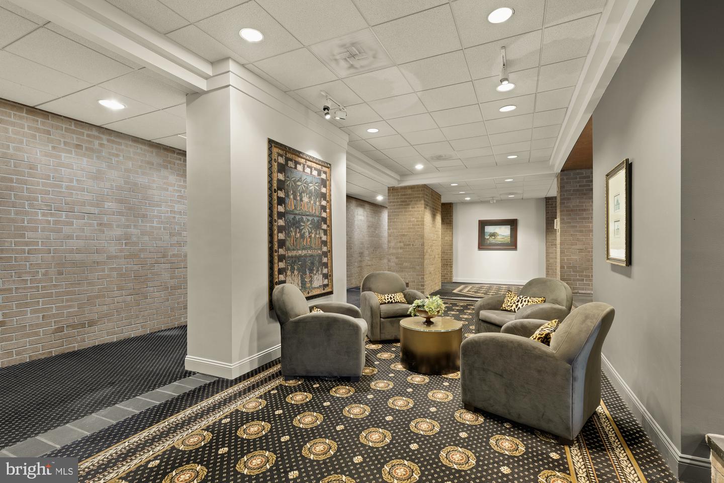 1800 OLD MEADOW RD #303, MCLEAN, Virginia 22102, 2 Bedrooms Bedrooms, ,2 BathroomsBathrooms,Residential,For sale,1800 OLD MEADOW RD #303,VAFX2288810 MLS # VAFX2288810 1800 OLD MEADOW RD #303, MCLEAN, Virginia 22102, 2 Bedrooms Bedrooms, ,2 BathroomsBathrooms,Residential,For sale,1800 OLD MEADOW RD #303,VAFX2288810 MLS # VAFX2288810