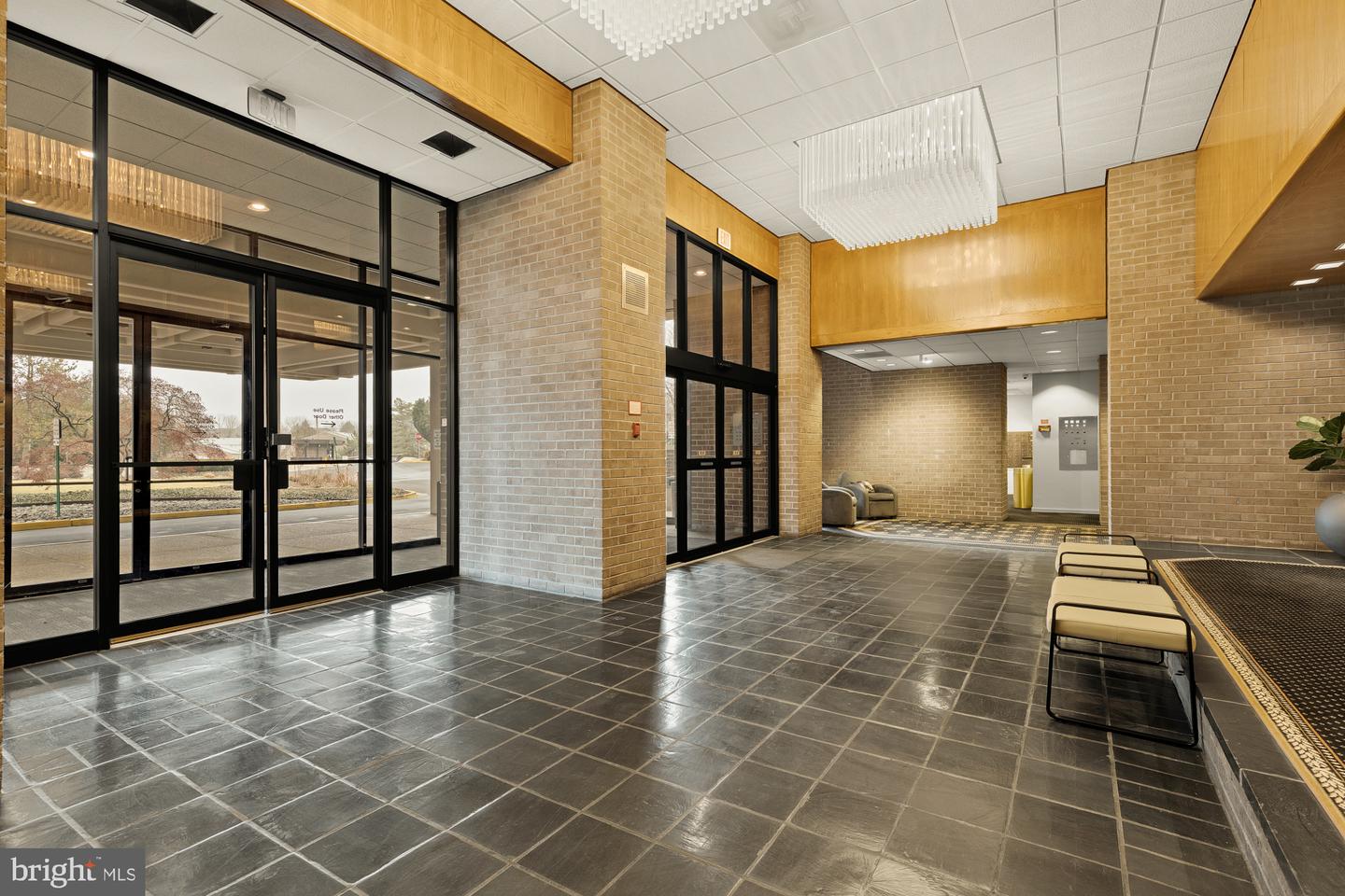 1800 OLD MEADOW RD #303, MCLEAN, Virginia 22102, 2 Bedrooms Bedrooms, ,2 BathroomsBathrooms,Residential,For sale,1800 OLD MEADOW RD #303,VAFX2288810 MLS # VAFX2288810 1800 OLD MEADOW RD #303, MCLEAN, Virginia 22102, 2 Bedrooms Bedrooms, ,2 BathroomsBathrooms,Residential,For sale,1800 OLD MEADOW RD #303,VAFX2288810 MLS # VAFX2288810