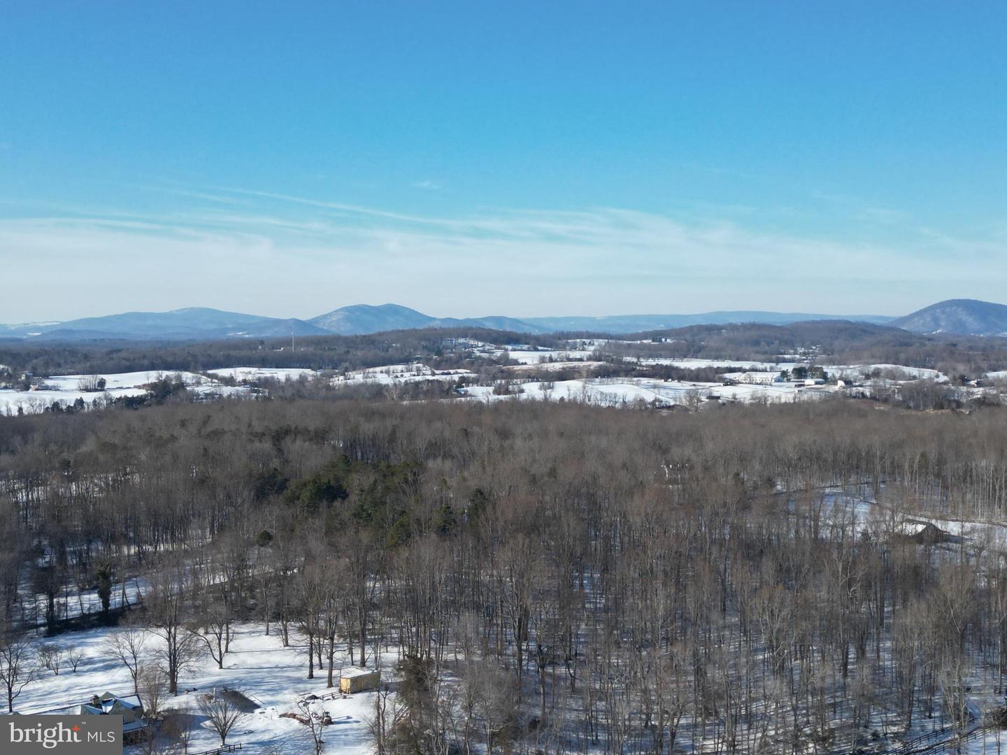 10418 CLIFF MILLS RD, MARSHALL, Virginia 20115, 4 Bedrooms Bedrooms, ,3 BathroomsBathrooms,Residential,For sale,10418 CLIFF MILLS RD,VAFQ2020404 MLS # VAFQ2020404