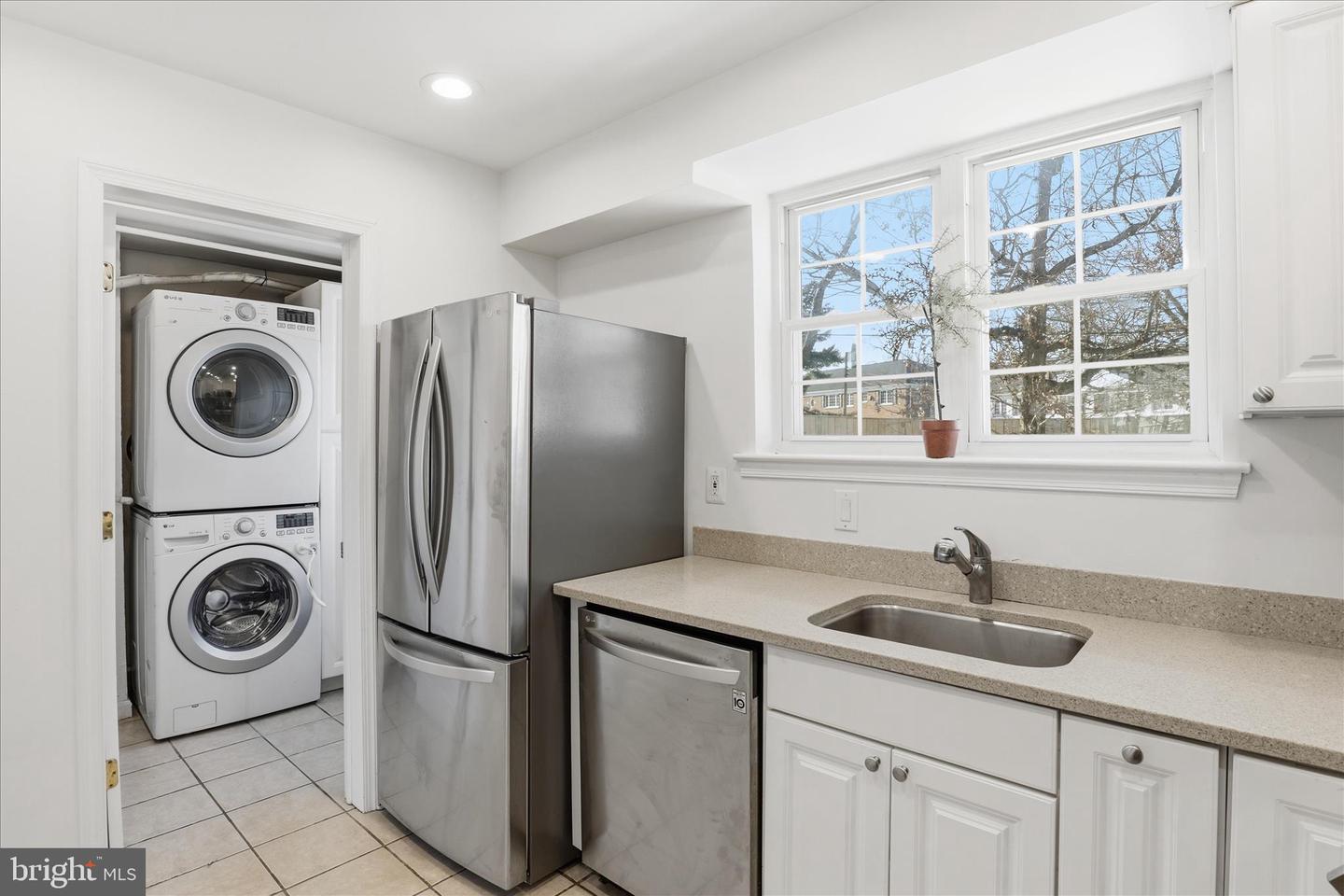 3838 JAY AVE, ALEXANDRIA, Virginia 22302, 2 Bedrooms Bedrooms, ,1 BathroomBathrooms,Residential,For sale,3838 JAY AVE,VAAX2053772 MLS # VAAX2053772