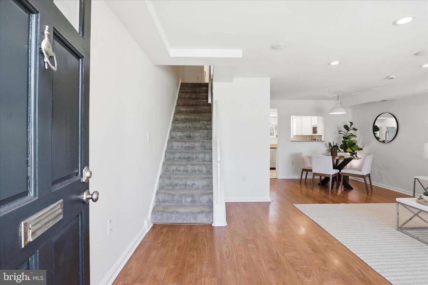 3838 JAY AVE, ALEXANDRIA, Virginia 22302, 2 Bedrooms Bedrooms, ,1 BathroomBathrooms,Residential,For sale,3838 JAY AVE,VAAX2053772 MLS # VAAX2053772