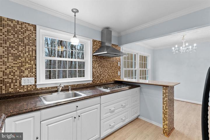 14895 LAMBETH SQ, CENTREVILLE, Virginia 20120, 3 Bedrooms Bedrooms, 6 Rooms Rooms,2 BathroomsBathrooms,Residential,For sale,14895 LAMBETH SQ,VAFX2288904 MLS # VAFX2288904