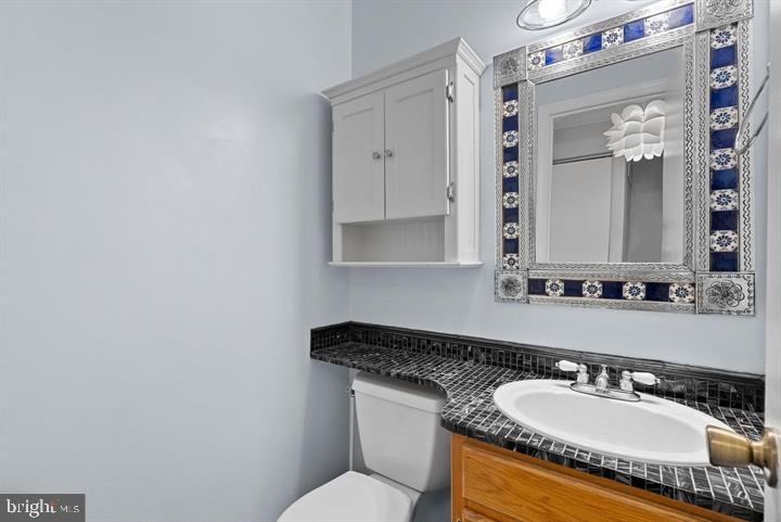 14895 LAMBETH SQ, CENTREVILLE, Virginia 20120, 3 Bedrooms Bedrooms, 6 Rooms Rooms,2 BathroomsBathrooms,Residential,For sale,14895 LAMBETH SQ,VAFX2288904 MLS # VAFX2288904