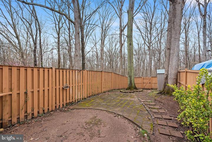 14895 LAMBETH SQ, CENTREVILLE, Virginia 20120, 3 Bedrooms Bedrooms, 6 Rooms Rooms,2 BathroomsBathrooms,Residential,For sale,14895 LAMBETH SQ,VAFX2288904 MLS # VAFX2288904