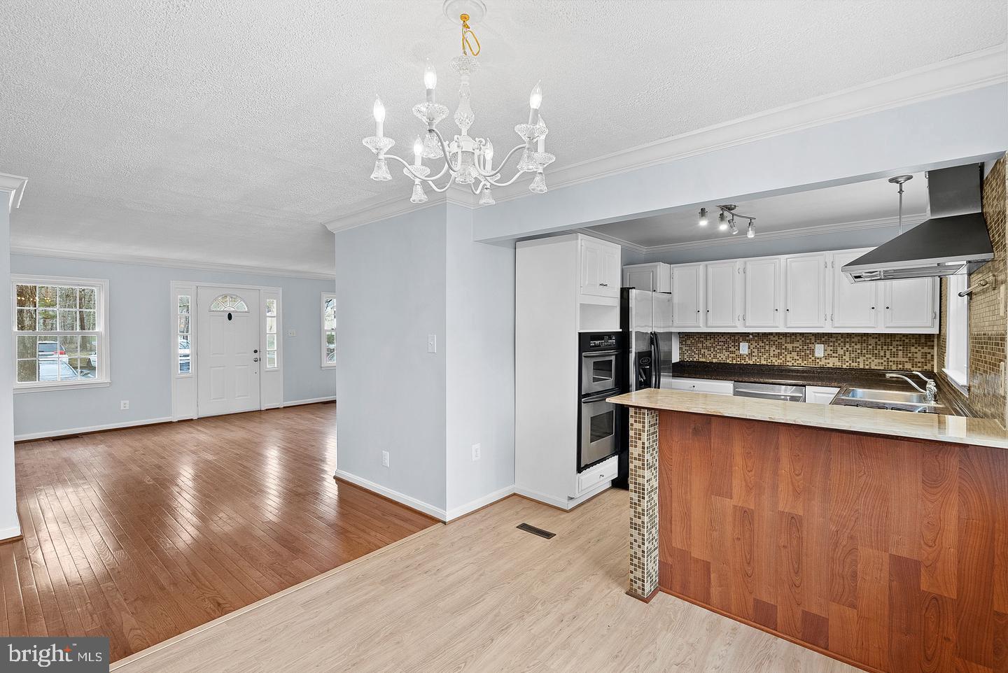 14895 LAMBETH SQ, CENTREVILLE, Virginia 20120, 3 Bedrooms Bedrooms, 6 Rooms Rooms,2 BathroomsBathrooms,Residential,For sale,14895 LAMBETH SQ,VAFX2288904 MLS # VAFX2288904