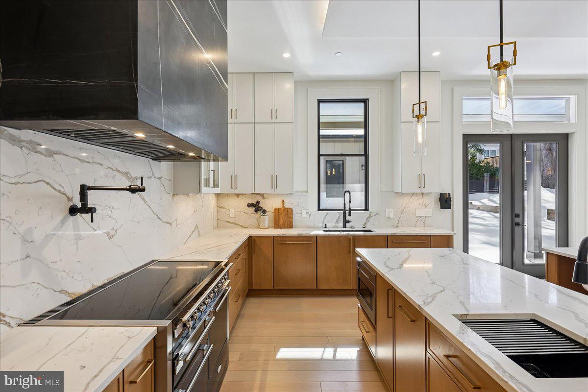 4428 ALBEMARLE ST NW, WASHINGTON, District Of Columbia 20016, 7 Bedrooms Bedrooms, ,6 BathroomsBathrooms,Residential,For sale,4428 ALBEMARLE ST NW,DCDC2244592 MLS # DCDC2244592