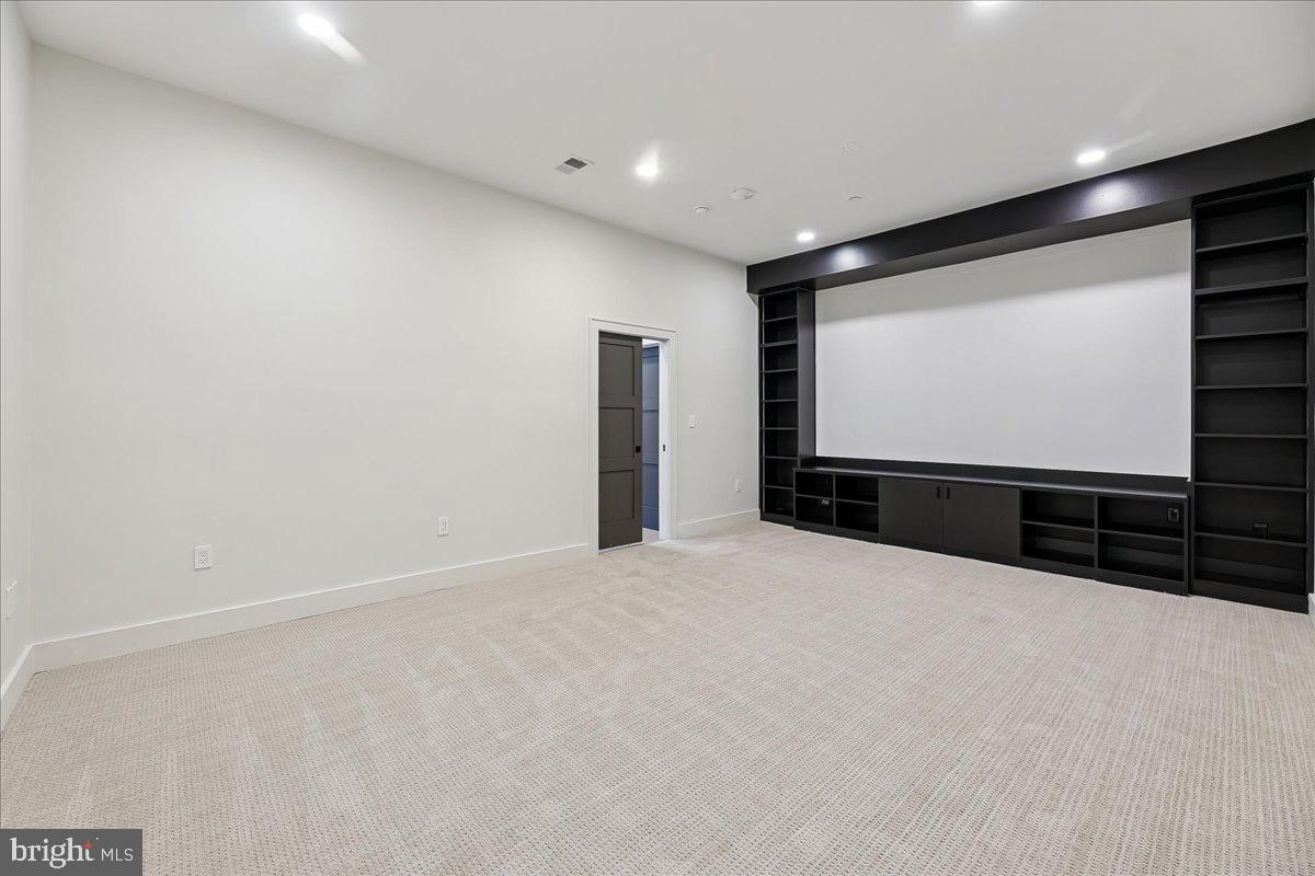 4428 ALBEMARLE ST NW, WASHINGTON, District Of Columbia 20016, 7 Bedrooms Bedrooms, ,6 BathroomsBathrooms,Residential,For sale,4428 ALBEMARLE ST NW,DCDC2244592 MLS # DCDC2244592