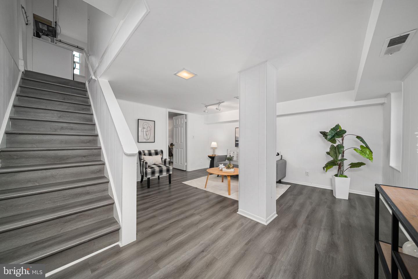 4829 28TH ST S #A, ARLINGTON, Virginia 22206, 2 Bedrooms Bedrooms, ,2 BathroomsBathrooms,Residential,For sale,4829 28TH ST S #A,VAAR2068474 MLS # VAAR2068474 4829 28TH ST S #A, ARLINGTON, Virginia 22206, 2 Bedrooms Bedrooms, ,2 BathroomsBathrooms,Residential,For sale,4829 28TH ST S #A,VAAR2068474 MLS # VAAR2068474