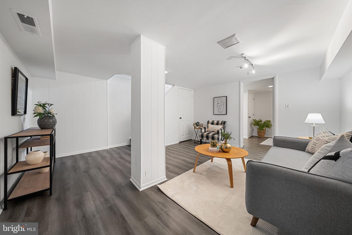 4829 28TH ST S #A, ARLINGTON, Virginia 22206, 2 Bedrooms Bedrooms, ,2 BathroomsBathrooms,Residential,For sale,4829 28TH ST S #A,VAAR2068474 MLS # VAAR2068474 4829 28TH ST S #A, ARLINGTON, Virginia 22206, 2 Bedrooms Bedrooms, ,2 BathroomsBathrooms,Residential,For sale,4829 28TH ST S #A,VAAR2068474 MLS # VAAR2068474