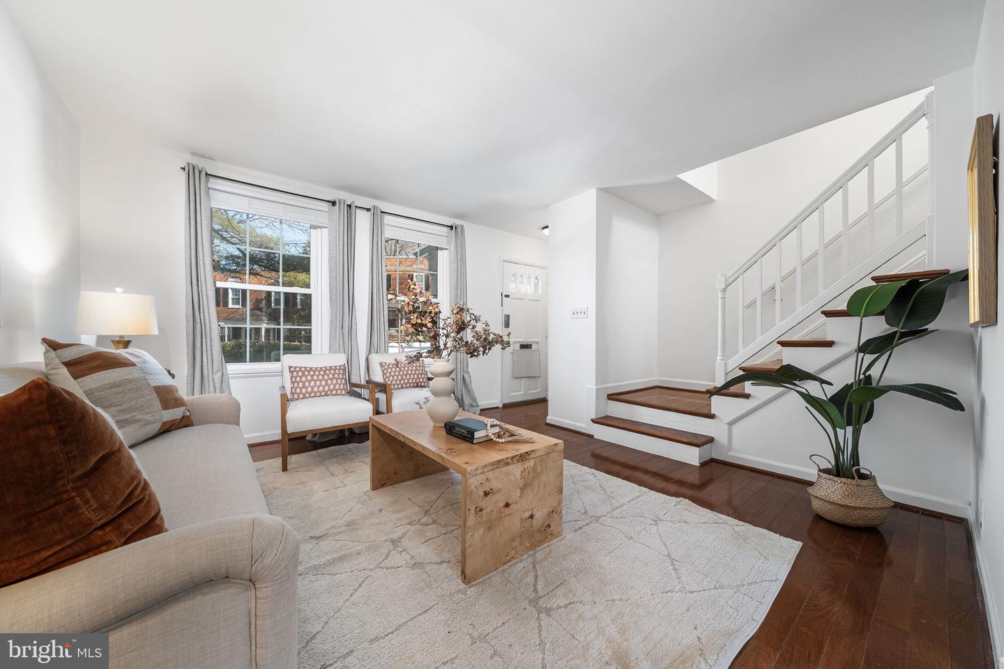 4829 28TH ST S #A, ARLINGTON, Virginia 22206, 2 Bedrooms Bedrooms, ,2 BathroomsBathrooms,Residential,For sale,4829 28TH ST S #A,VAAR2068474 MLS # VAAR2068474 4829 28TH ST S #A, ARLINGTON, Virginia 22206, 2 Bedrooms Bedrooms, ,2 BathroomsBathrooms,Residential,For sale,4829 28TH ST S #A,VAAR2068474 MLS # VAAR2068474