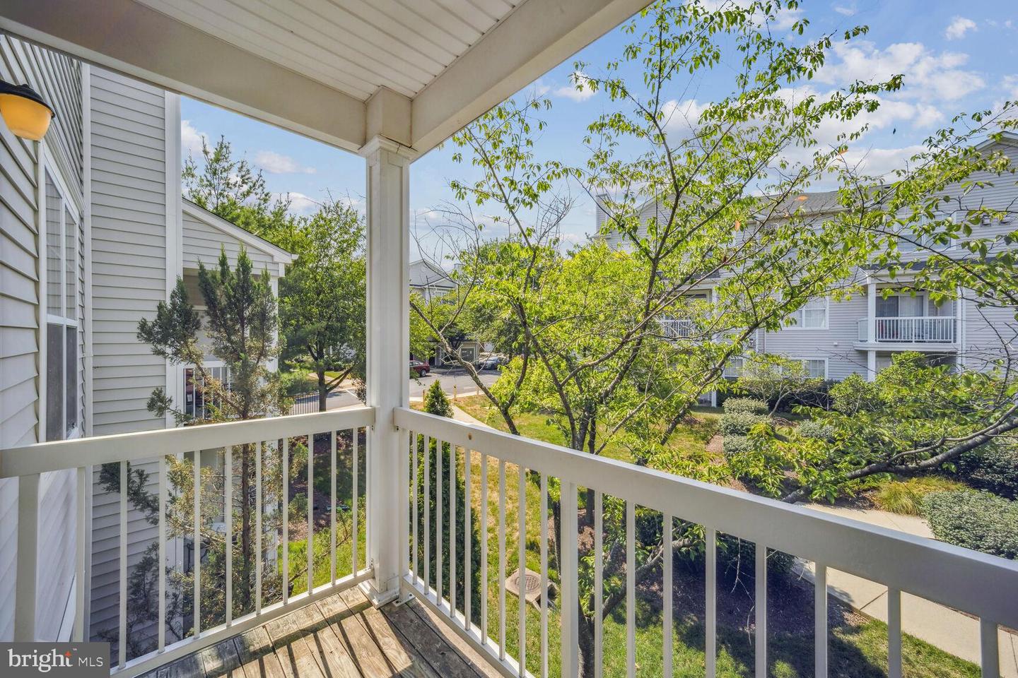 13040 CABIN CREEK RD #13040, HERNDON, Virginia 20171, 2 Bedrooms Bedrooms, 2 Rooms Rooms,2 BathroomsBathrooms,Residential,For sale,13040 CABIN CREEK RD #13040,VAFX2288968 MLS # VAFX2288968