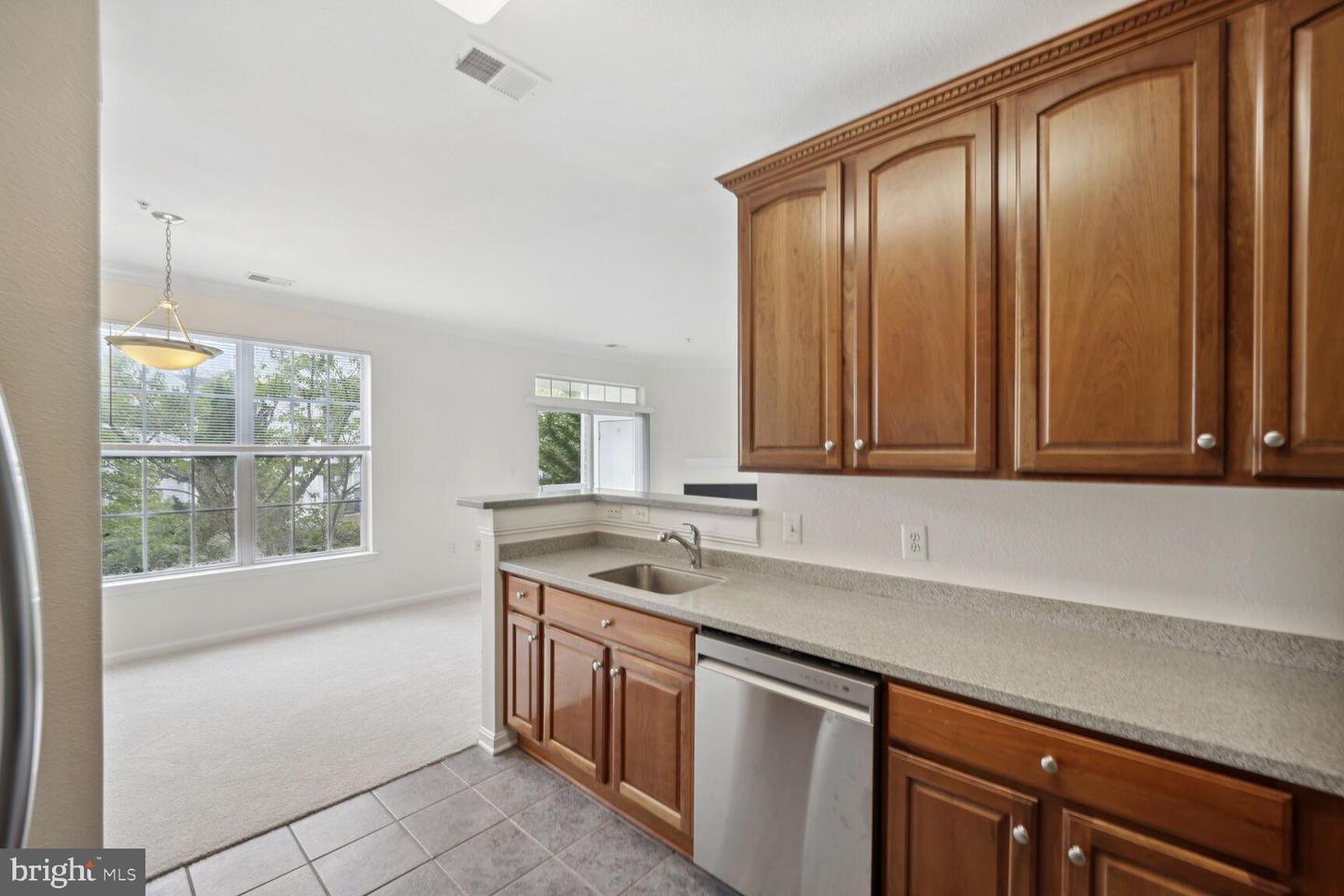 13040 CABIN CREEK RD #13040, HERNDON, Virginia 20171, 2 Bedrooms Bedrooms, 2 Rooms Rooms,2 BathroomsBathrooms,Residential,For sale,13040 CABIN CREEK RD #13040,VAFX2288968 MLS # VAFX2288968