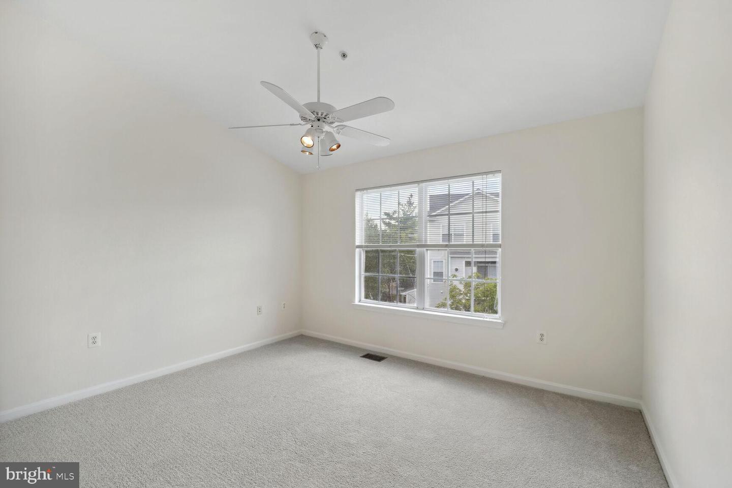 13040 CABIN CREEK RD #13040, HERNDON, Virginia 20171, 2 Bedrooms Bedrooms, 2 Rooms Rooms,2 BathroomsBathrooms,Residential,For sale,13040 CABIN CREEK RD #13040,VAFX2288968 MLS # VAFX2288968