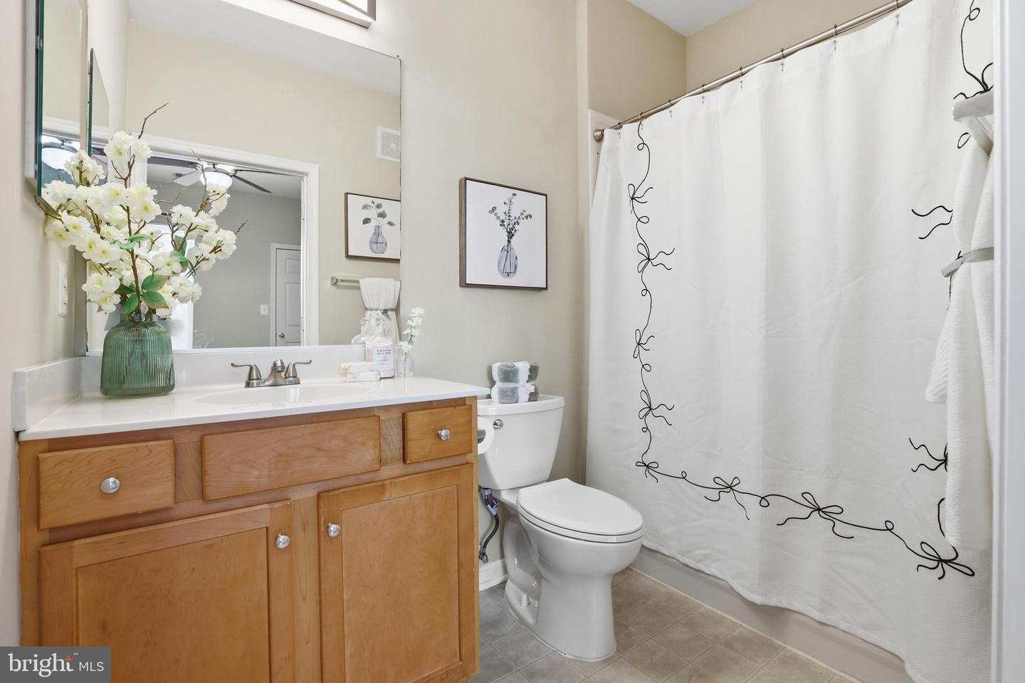 5142-C BRITTNEY ELYSE CIR #C, CENTREVILLE, Virginia 20120, 2 Bedrooms Bedrooms, ,2 BathroomsBathrooms,Residential,For sale,5142-C BRITTNEY ELYSE CIR #C,VAFX2289024 MLS # VAFX2289024