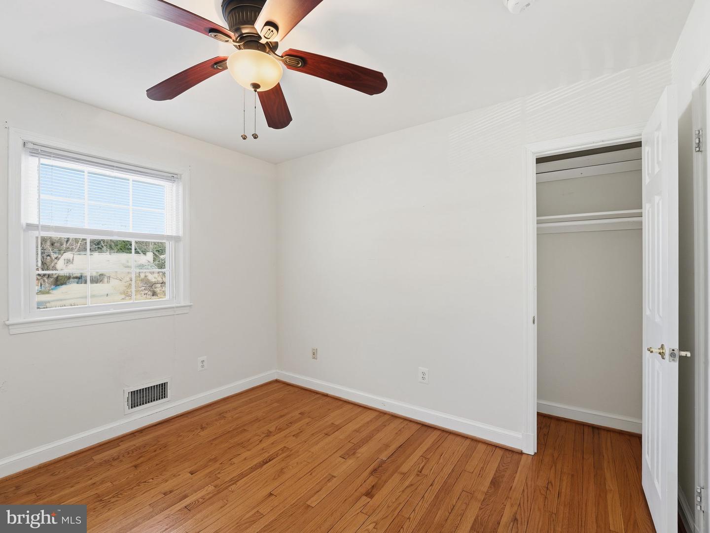 3015 CRANE DR, FALLS CHURCH, Virginia 22042, 4 Bedrooms Bedrooms, ,2 BathroomsBathrooms,Residential,For sale,3015 CRANE DR,VAFX2289112 MLS # VAFX2289112 3015 CRANE DR, FALLS CHURCH, Virginia 22042, 4 Bedrooms Bedrooms, ,2 BathroomsBathrooms,Residential,For sale,3015 CRANE DR,VAFX2289112 MLS # VAFX2289112