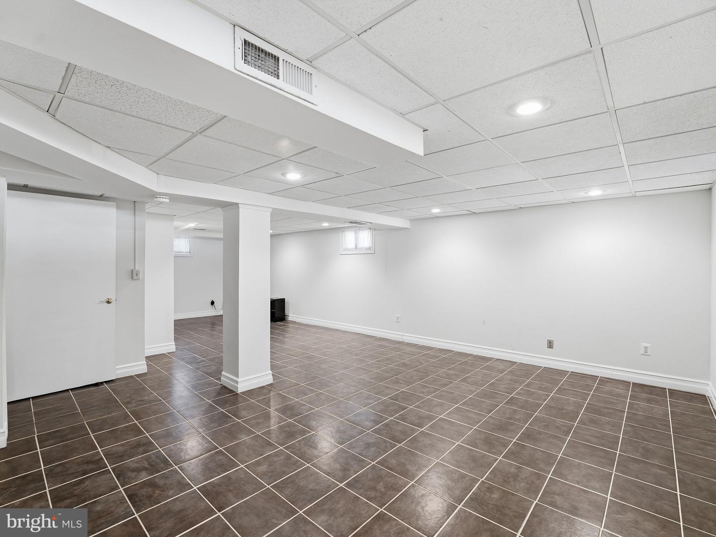 3015 CRANE DR, FALLS CHURCH, Virginia 22042, 4 Bedrooms Bedrooms, ,2 BathroomsBathrooms,Residential,For sale,3015 CRANE DR,VAFX2289112 MLS # VAFX2289112 3015 CRANE DR, FALLS CHURCH, Virginia 22042, 4 Bedrooms Bedrooms, ,2 BathroomsBathrooms,Residential,For sale,3015 CRANE DR,VAFX2289112 MLS # VAFX2289112