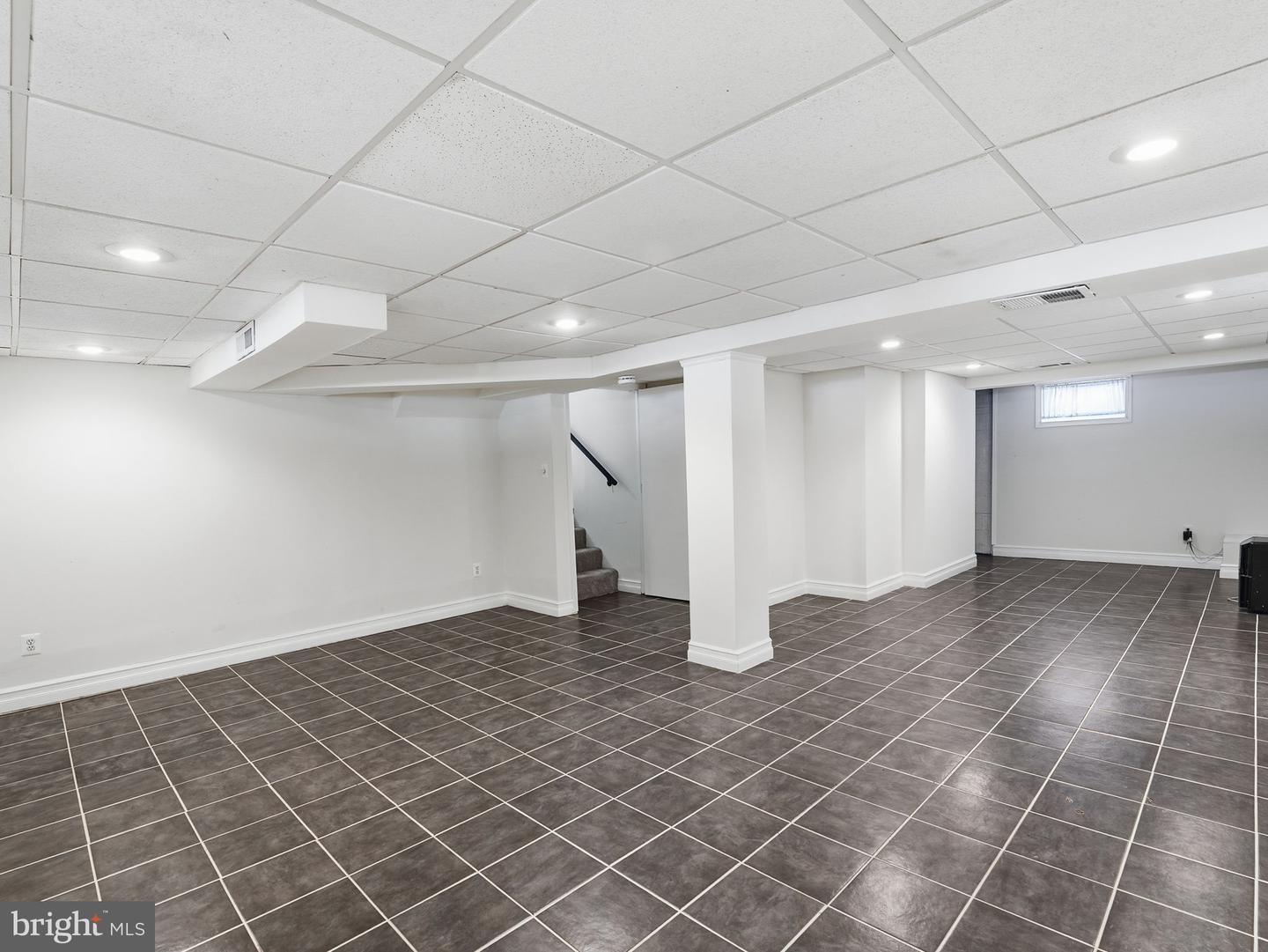 3015 CRANE DR, FALLS CHURCH, Virginia 22042, 4 Bedrooms Bedrooms, ,2 BathroomsBathrooms,Residential,For sale,3015 CRANE DR,VAFX2289112 MLS # VAFX2289112 3015 CRANE DR, FALLS CHURCH, Virginia 22042, 4 Bedrooms Bedrooms, ,2 BathroomsBathrooms,Residential,For sale,3015 CRANE DR,VAFX2289112 MLS # VAFX2289112