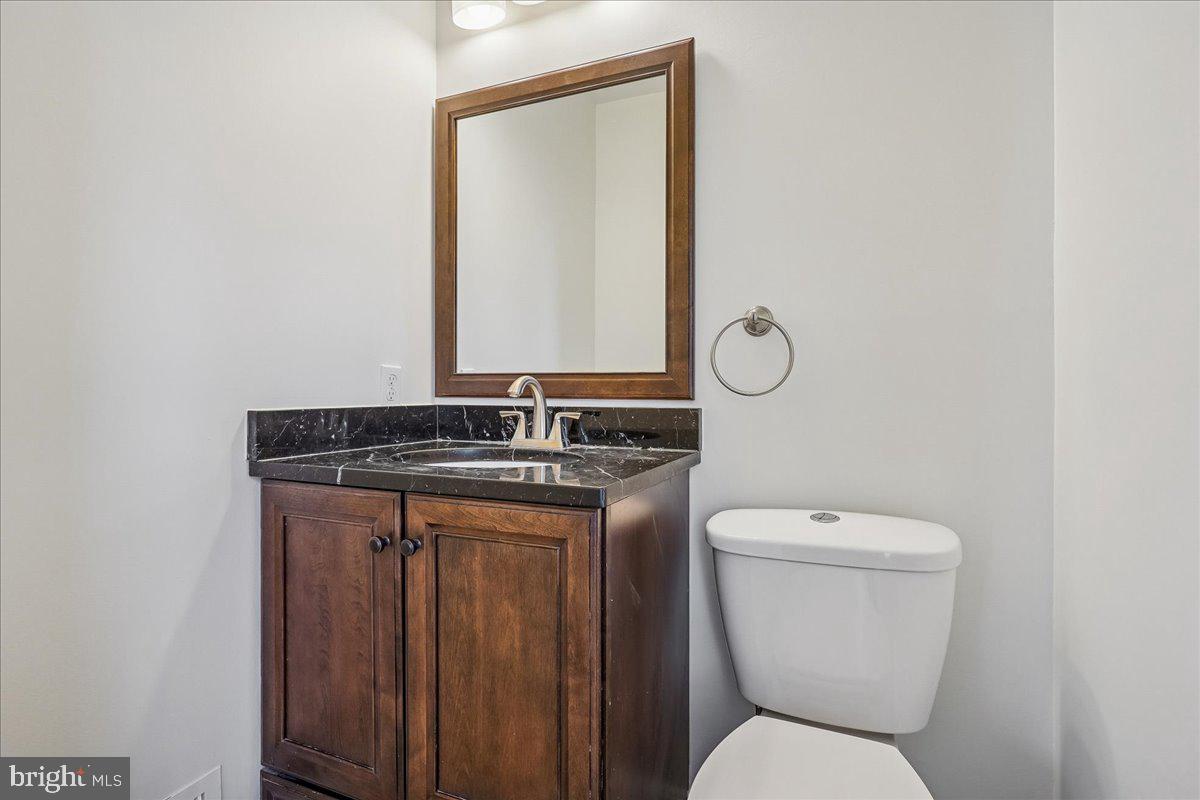 7039 CALAMO ST, SPRINGFIELD, Virginia 22150, 4 Bedrooms Bedrooms, ,2 BathroomsBathrooms,Residential,For sale,7039 CALAMO ST,VAFX2289278 MLS # VAFX2289278