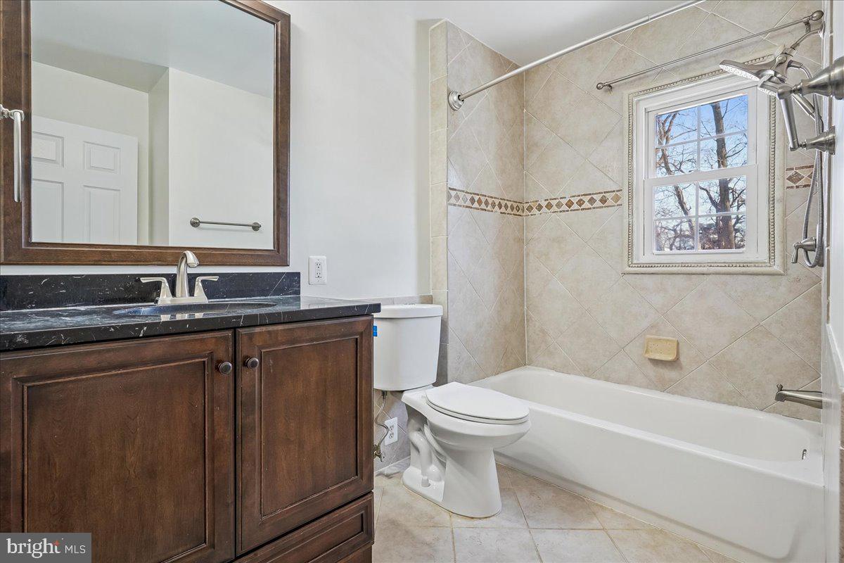 7039 CALAMO ST, SPRINGFIELD, Virginia 22150, 4 Bedrooms Bedrooms, ,2 BathroomsBathrooms,Residential,For sale,7039 CALAMO ST,VAFX2289278 MLS # VAFX2289278