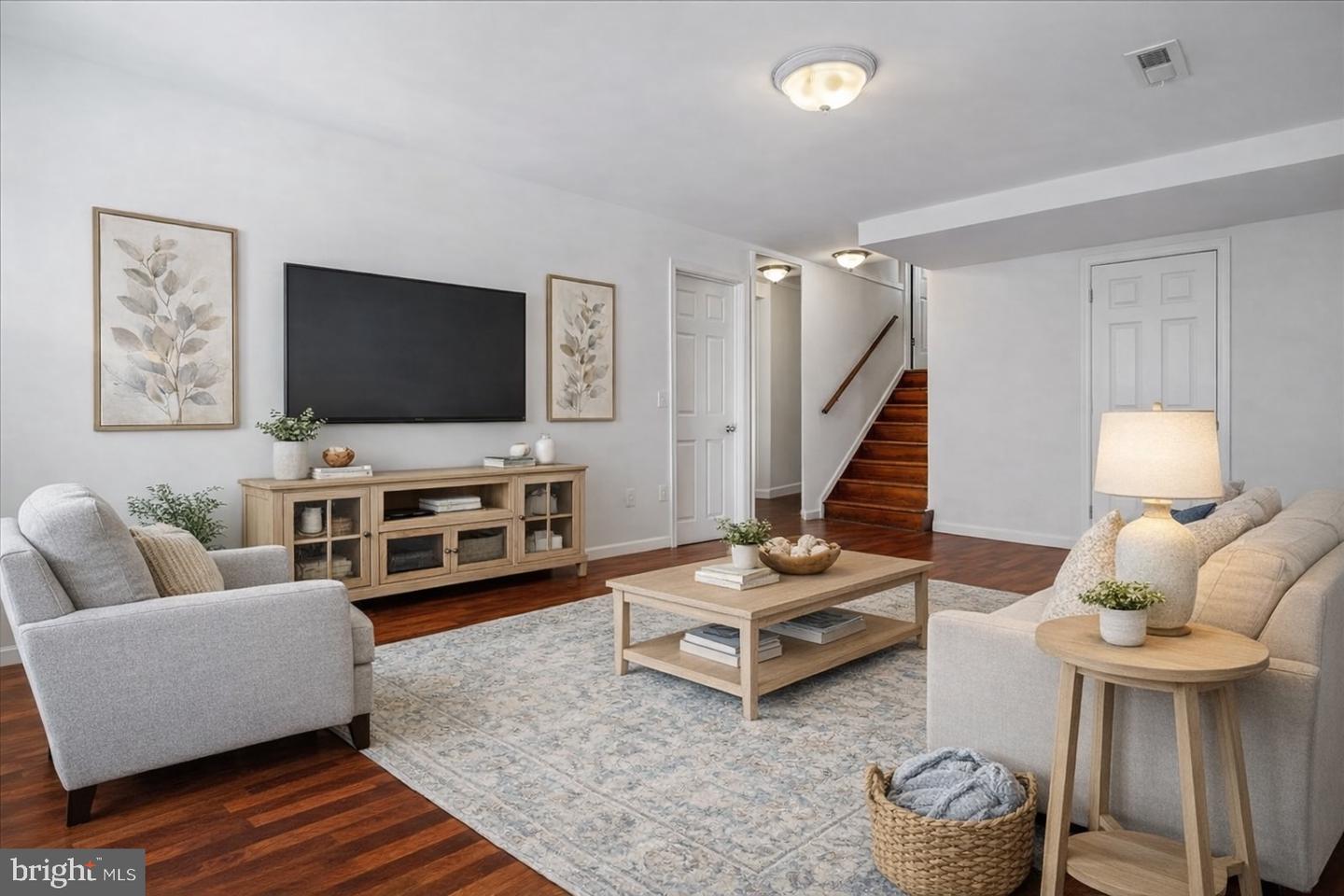 7039 CALAMO ST, SPRINGFIELD, Virginia 22150, 4 Bedrooms Bedrooms, ,2 BathroomsBathrooms,Residential,For sale,7039 CALAMO ST,VAFX2289278 MLS # VAFX2289278