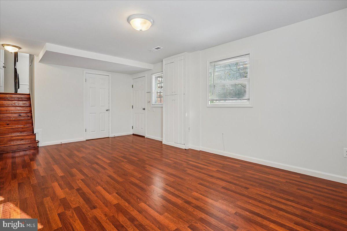 7039 CALAMO ST, SPRINGFIELD, Virginia 22150, 4 Bedrooms Bedrooms, ,2 BathroomsBathrooms,Residential,For sale,7039 CALAMO ST,VAFX2289278 MLS # VAFX2289278