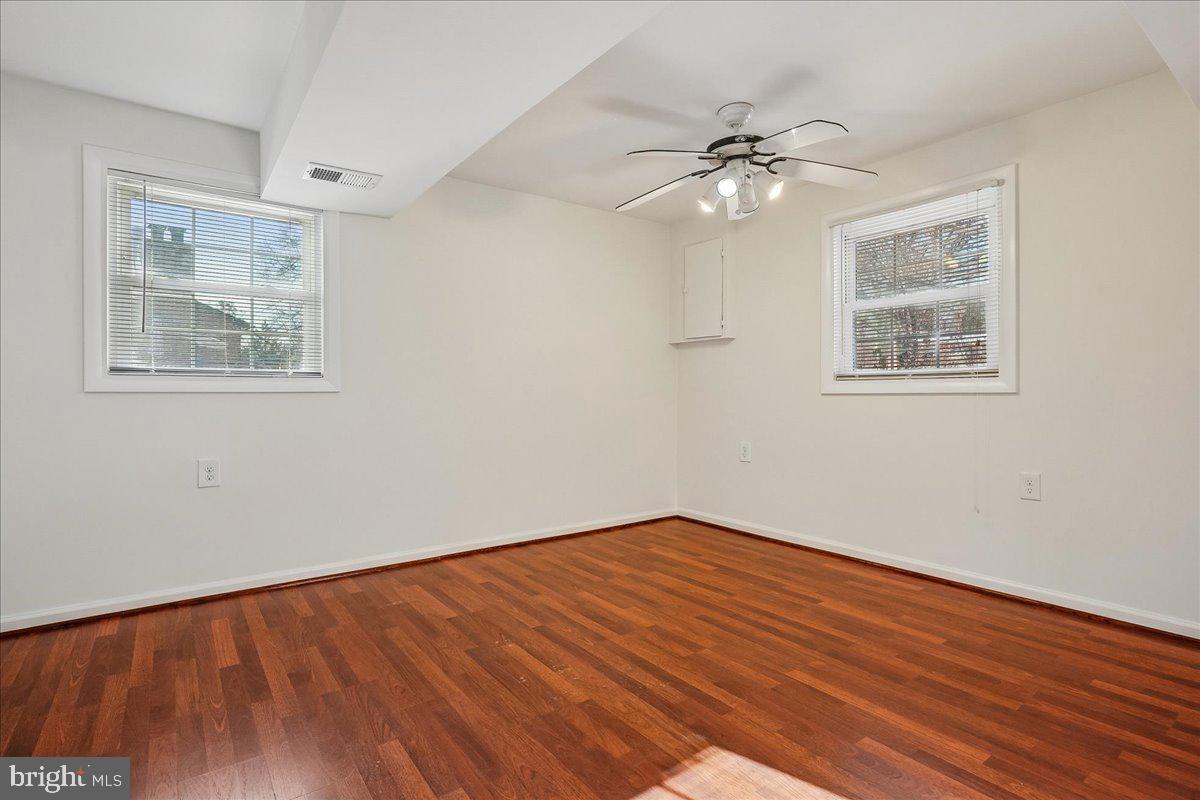 7039 CALAMO ST, SPRINGFIELD, Virginia 22150, 4 Bedrooms Bedrooms, ,2 BathroomsBathrooms,Residential,For sale,7039 CALAMO ST,VAFX2289278 MLS # VAFX2289278