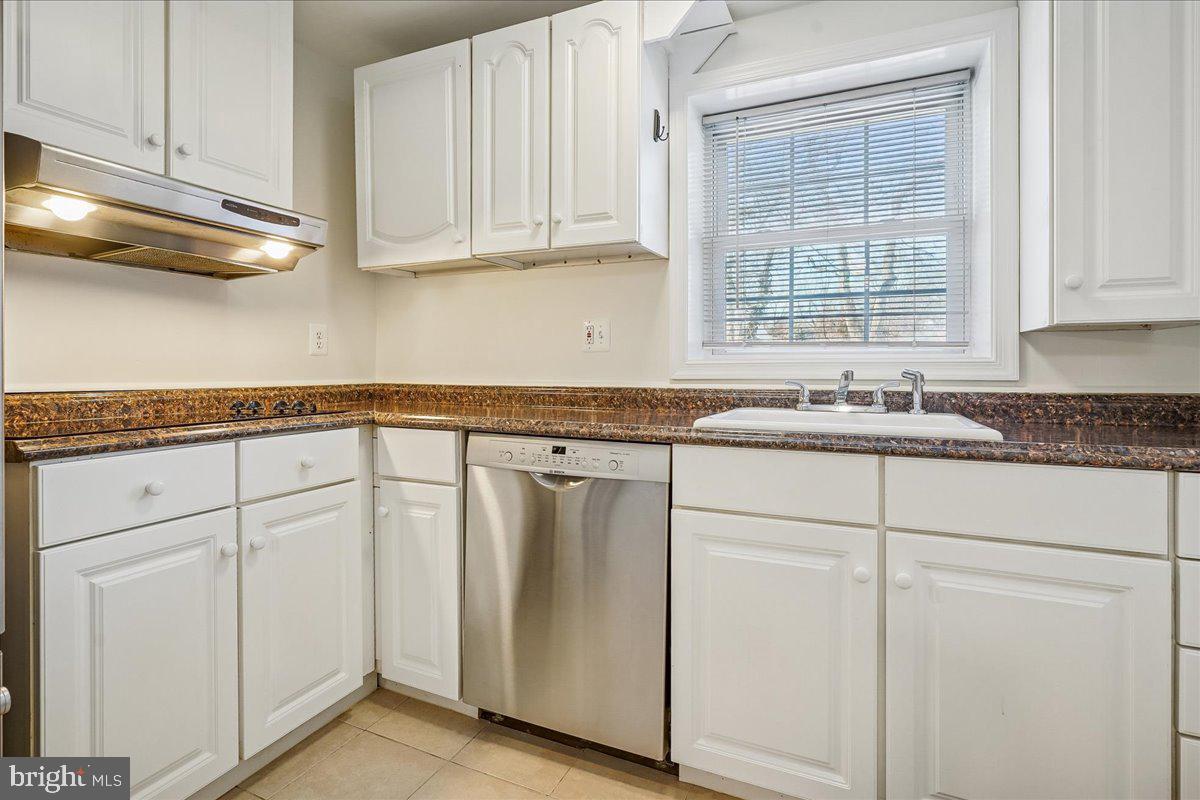 7039 CALAMO ST, SPRINGFIELD, Virginia 22150, 4 Bedrooms Bedrooms, ,2 BathroomsBathrooms,Residential,For sale,7039 CALAMO ST,VAFX2289278 MLS # VAFX2289278