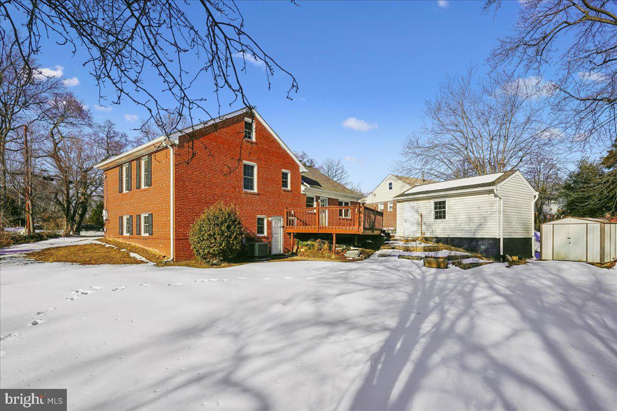 7039 CALAMO ST, SPRINGFIELD, Virginia 22150, 4 Bedrooms Bedrooms, ,2 BathroomsBathrooms,Residential,For sale,7039 CALAMO ST,VAFX2289278 MLS # VAFX2289278