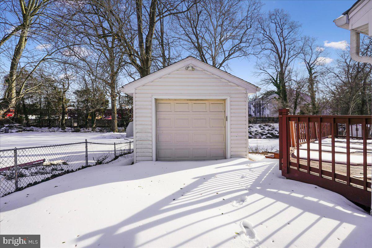 7039 CALAMO ST, SPRINGFIELD, Virginia 22150, 4 Bedrooms Bedrooms, ,2 BathroomsBathrooms,Residential,For sale,7039 CALAMO ST,VAFX2289278 MLS # VAFX2289278