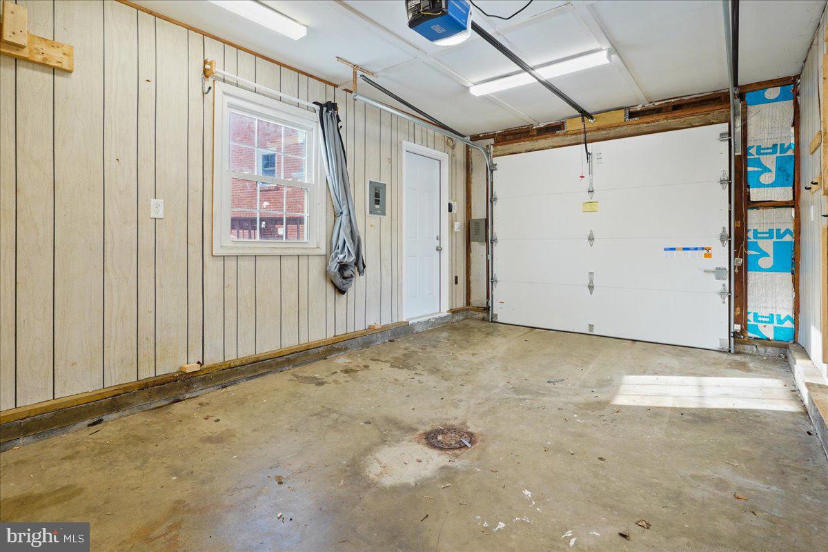 7039 CALAMO ST, SPRINGFIELD, Virginia 22150, 4 Bedrooms Bedrooms, ,2 BathroomsBathrooms,Residential,For sale,7039 CALAMO ST,VAFX2289278 MLS # VAFX2289278