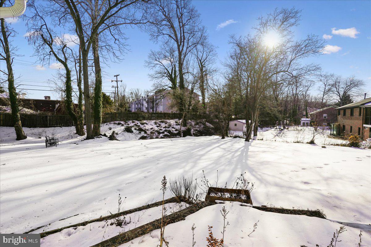 7039 CALAMO ST, SPRINGFIELD, Virginia 22150, 4 Bedrooms Bedrooms, ,2 BathroomsBathrooms,Residential,For sale,7039 CALAMO ST,VAFX2289278 MLS # VAFX2289278