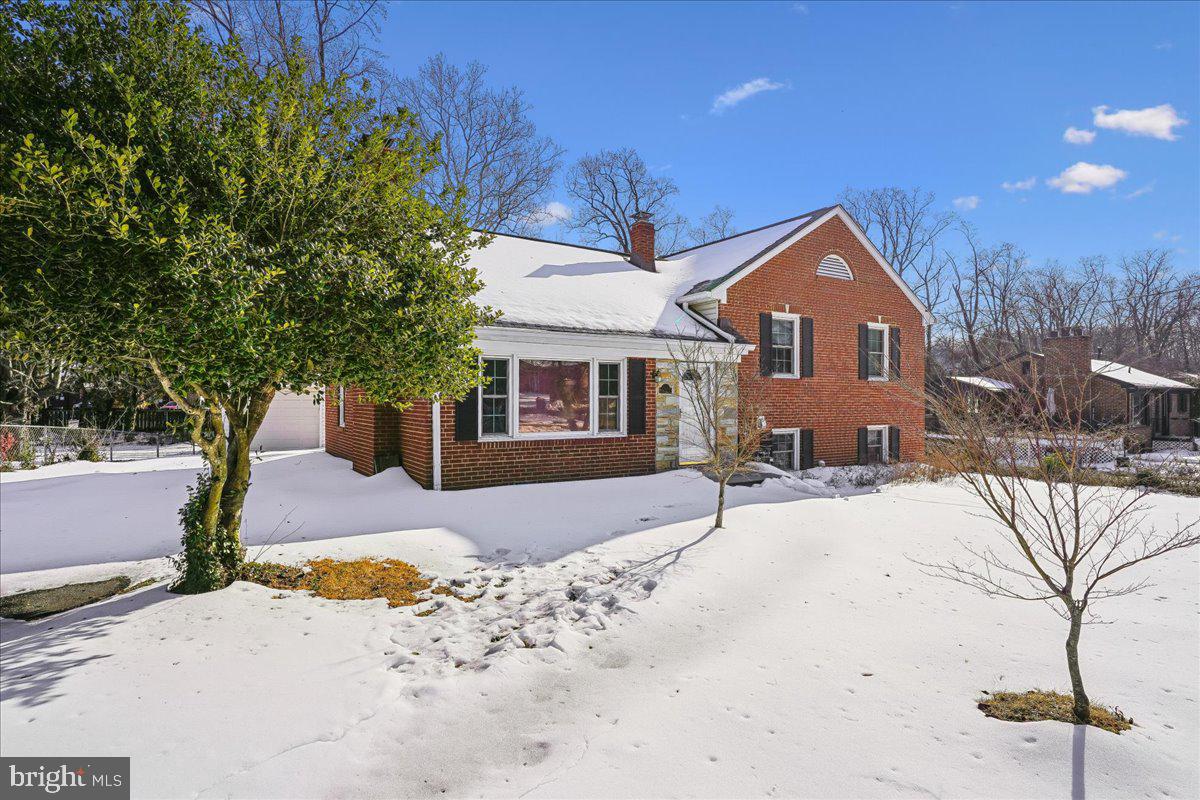 7039 CALAMO ST, SPRINGFIELD, Virginia 22150, 4 Bedrooms Bedrooms, ,2 BathroomsBathrooms,Residential,For sale,7039 CALAMO ST,VAFX2289278 MLS # VAFX2289278