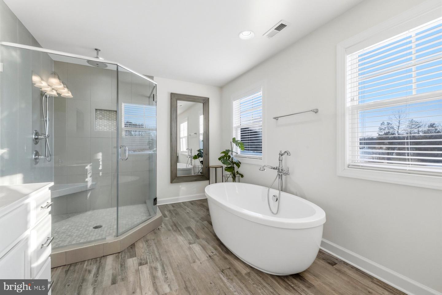 113 IRELAND DR, FREDERICKSBURG, Virginia 22406, 4 Bedrooms Bedrooms, ,3 BathroomsBathrooms,Residential,For sale,113 IRELAND DR,VAST2045832 MLS # VAST2045832