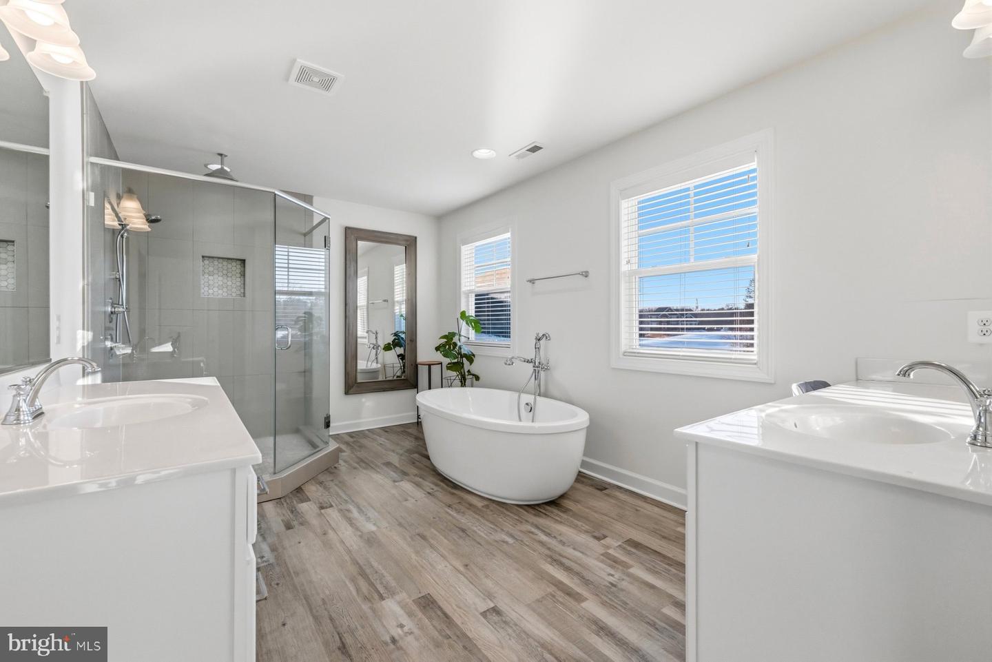 113 IRELAND DR, FREDERICKSBURG, Virginia 22406, 4 Bedrooms Bedrooms, ,3 BathroomsBathrooms,Residential,For sale,113 IRELAND DR,VAST2045832 MLS # VAST2045832