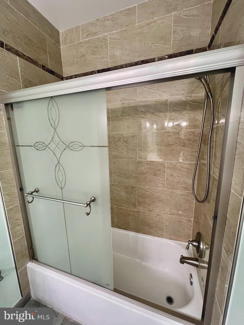 46590 DRYSDALE TER #201, STERLING, Virginia 20165, 2 Bedrooms Bedrooms, ,2 BathroomsBathrooms,Residential,For sale,46590 DRYSDALE TER #201,VALO2115326 MLS # VALO2115326